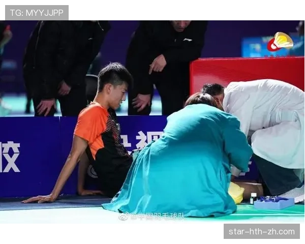 冯彦哲这生活也太拼了吧，训练完还能直接接着逛奢侈品店？